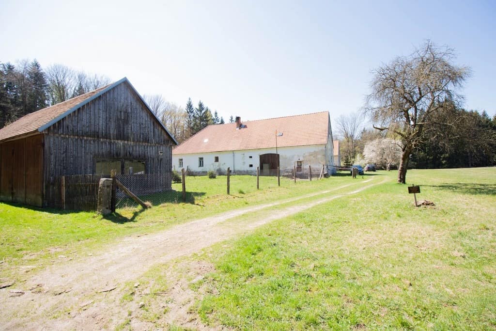 Penzion Klenovské Samoty v České Kanadě před rekonstrukcí